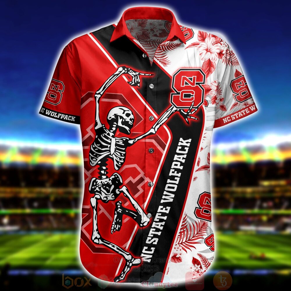 NCAA NC State Wolfpack Skull Hawaiian Shirt NCAA NC State Wolfpack Skull Hawaiian Shirt